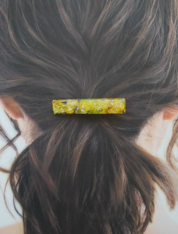 新作 春夏デザイン お花レジンヘアクリップ ハンドメイド 2個セット
