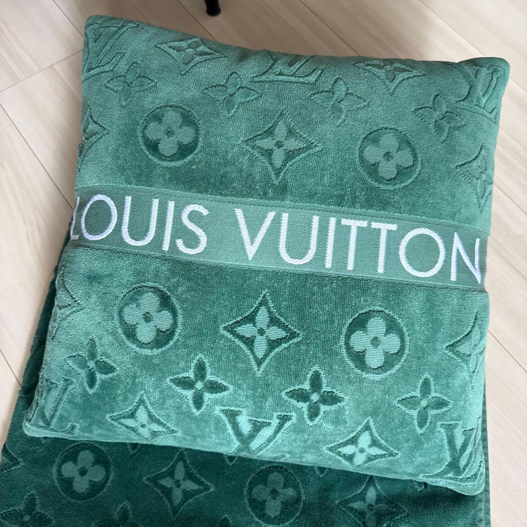 ルイヴィトン クッション✖️ビーチタオルセット