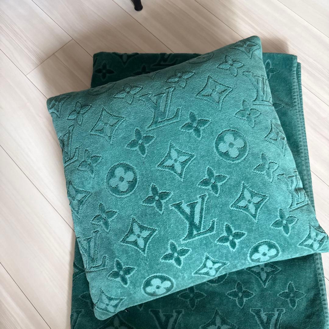 ルイヴィトン クッション✖️ビーチタオルセット