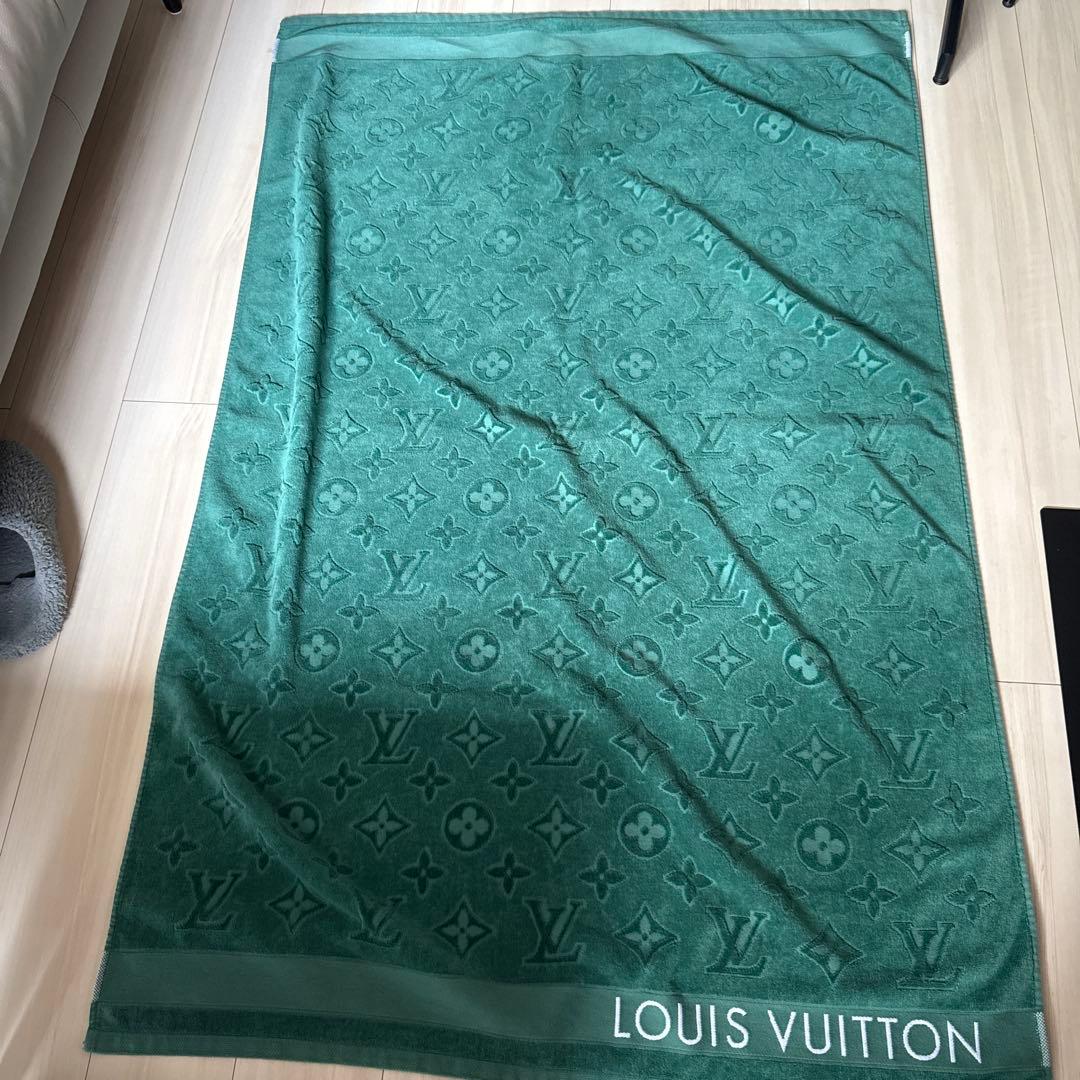 ルイヴィトン クッション✖️ビーチタオルセット