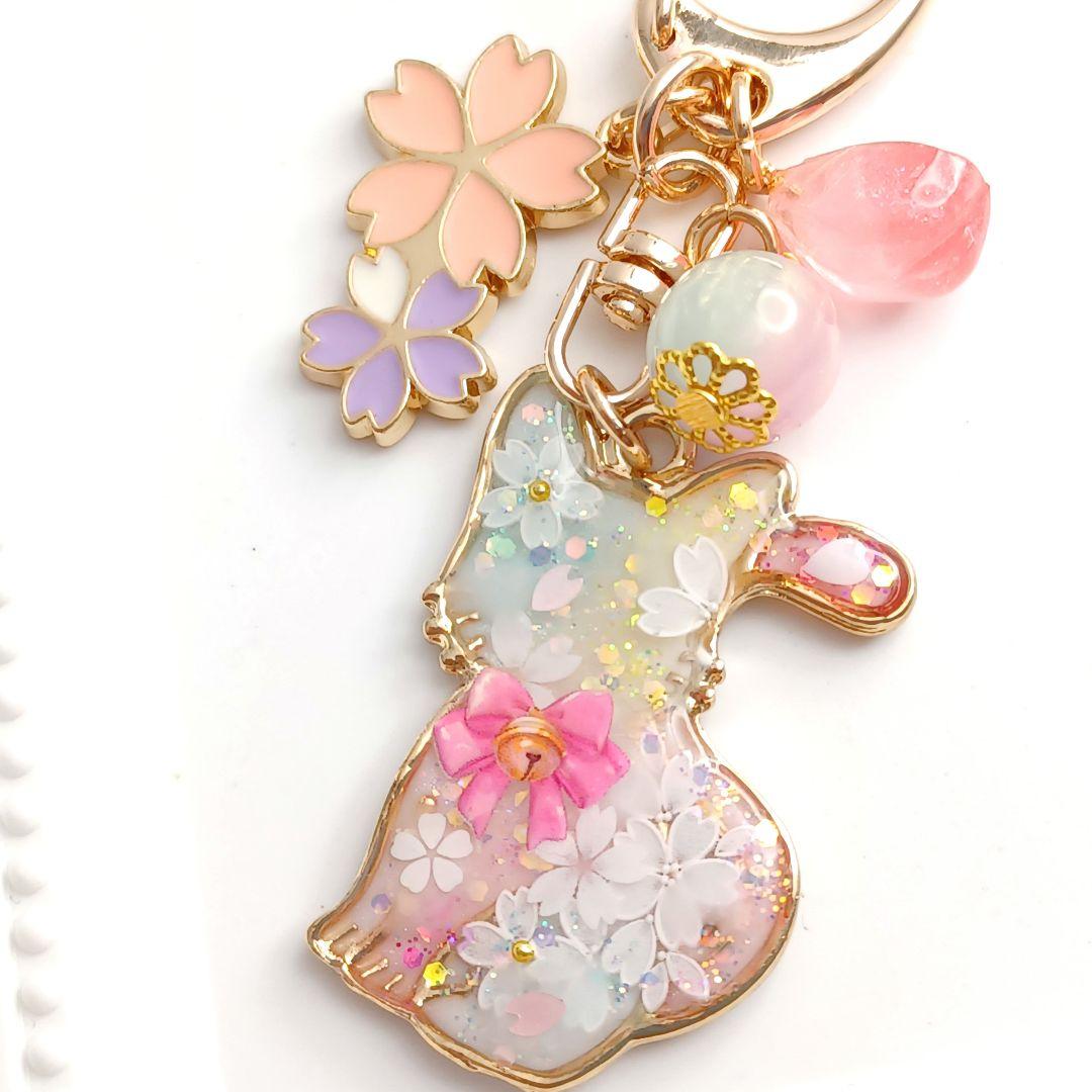 ～桜花爛漫～桜ネコ　紫　レジンキーホルダー　ハンドメイド