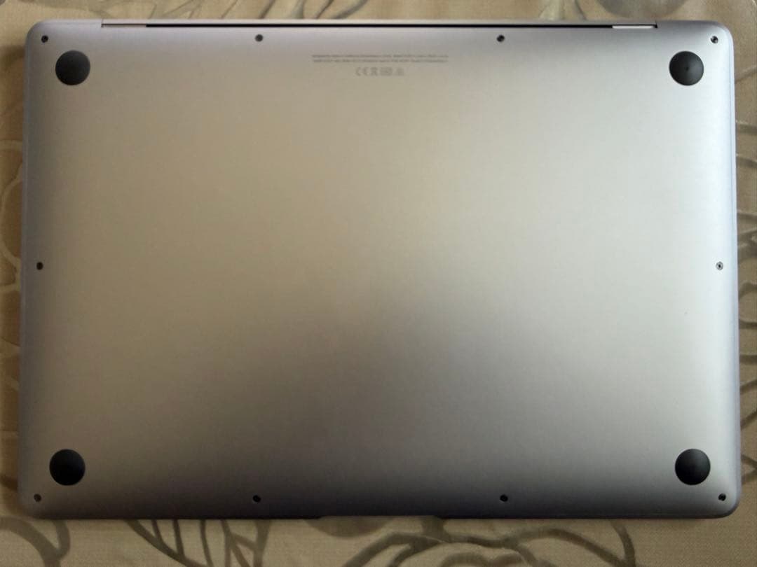 MacBook Air M1 8GB 256GB/バッテリー96%