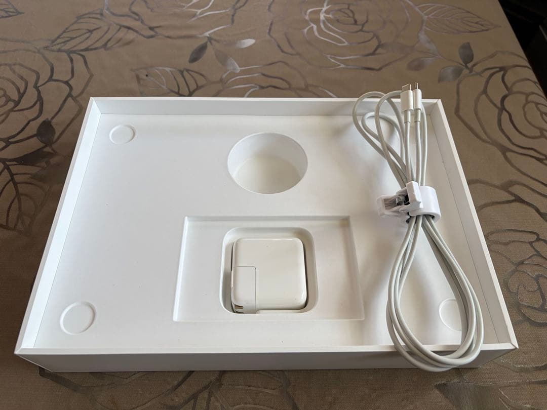 MacBook Air M1 8GB 256GB/バッテリー96%