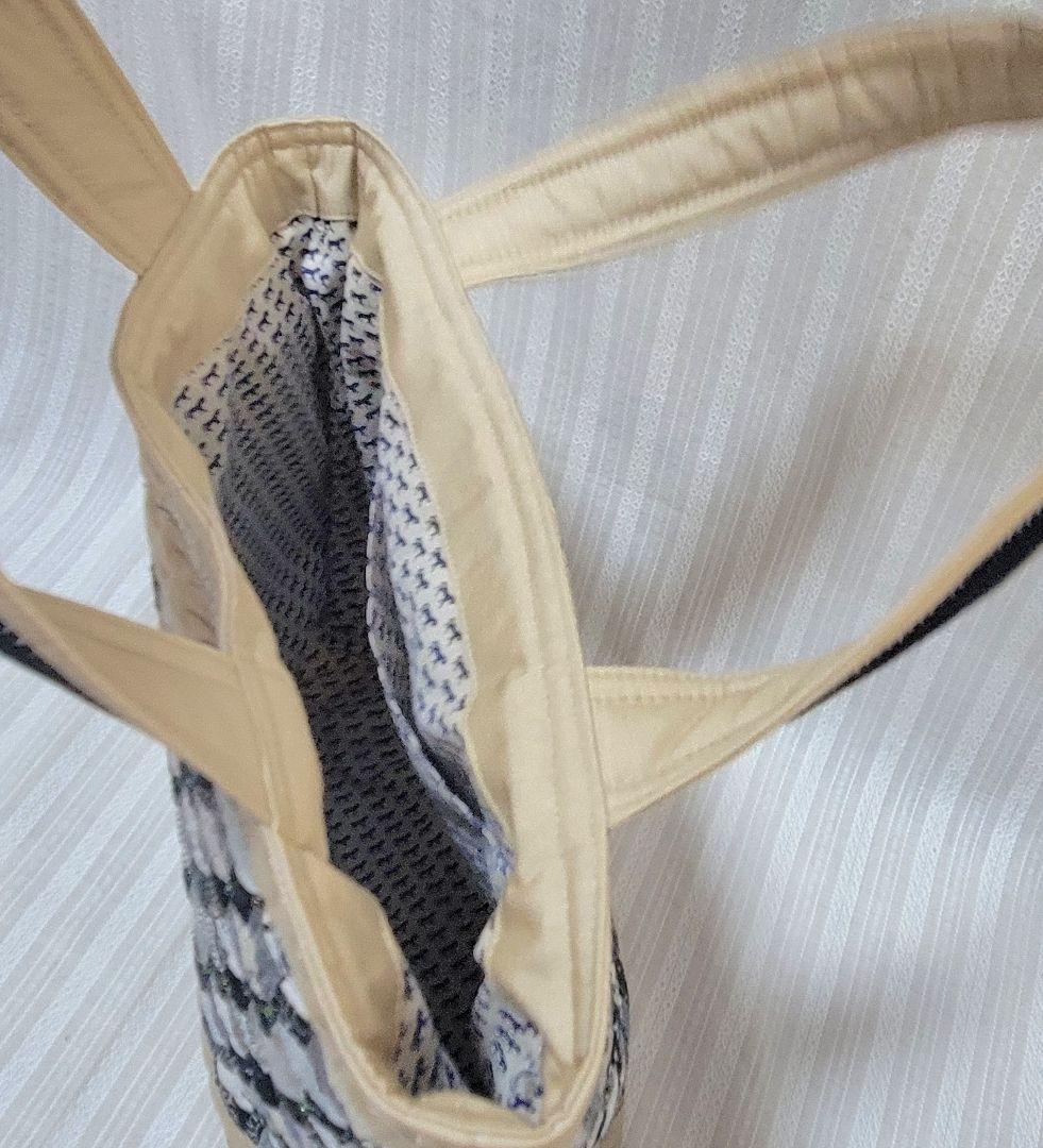 モノトーンパッチワークバック　ベビーブロックの細かいパッチワーク　トートバック