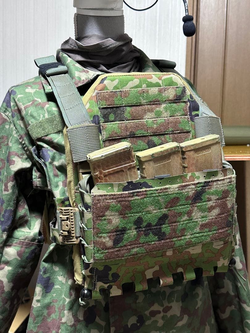 陸自迷彩　プレートキャリア　マルチリグ　チェストリグ