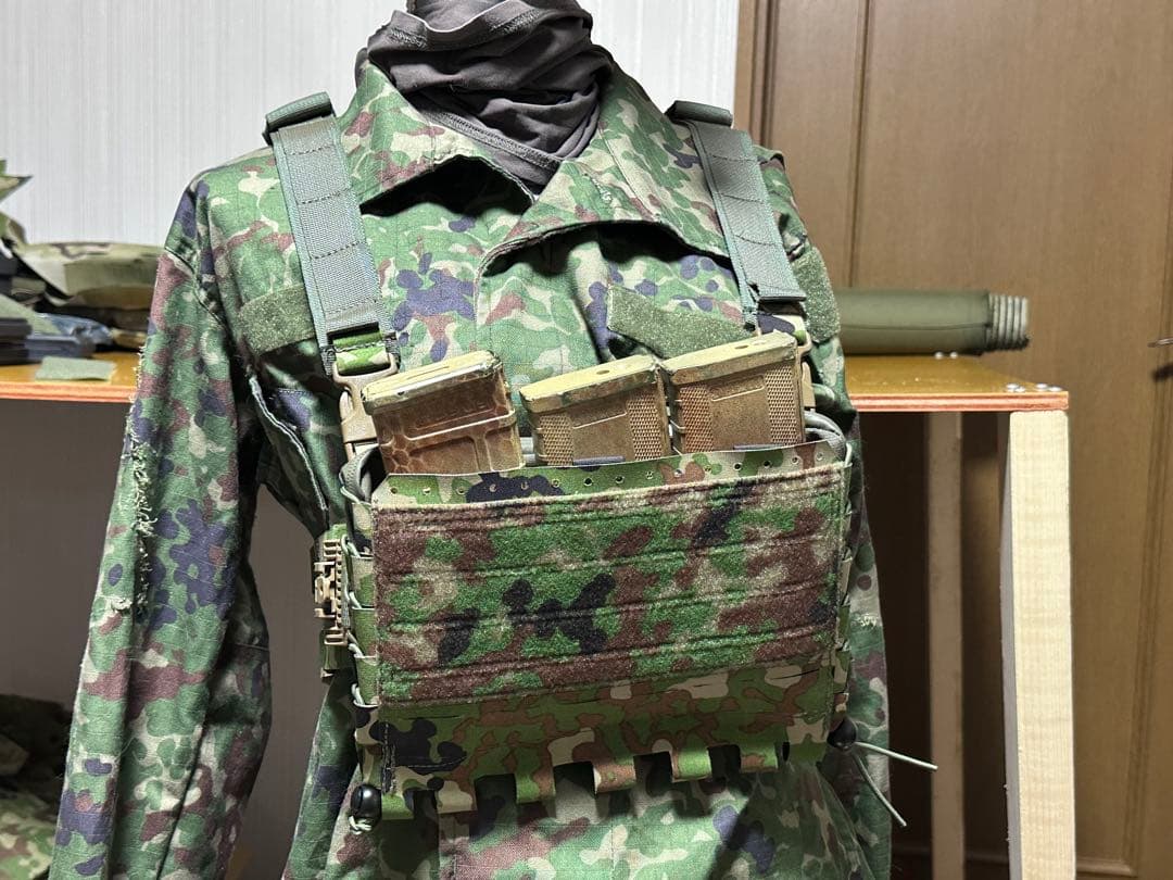 陸自迷彩　プレートキャリア　マルチリグ　チェストリグ