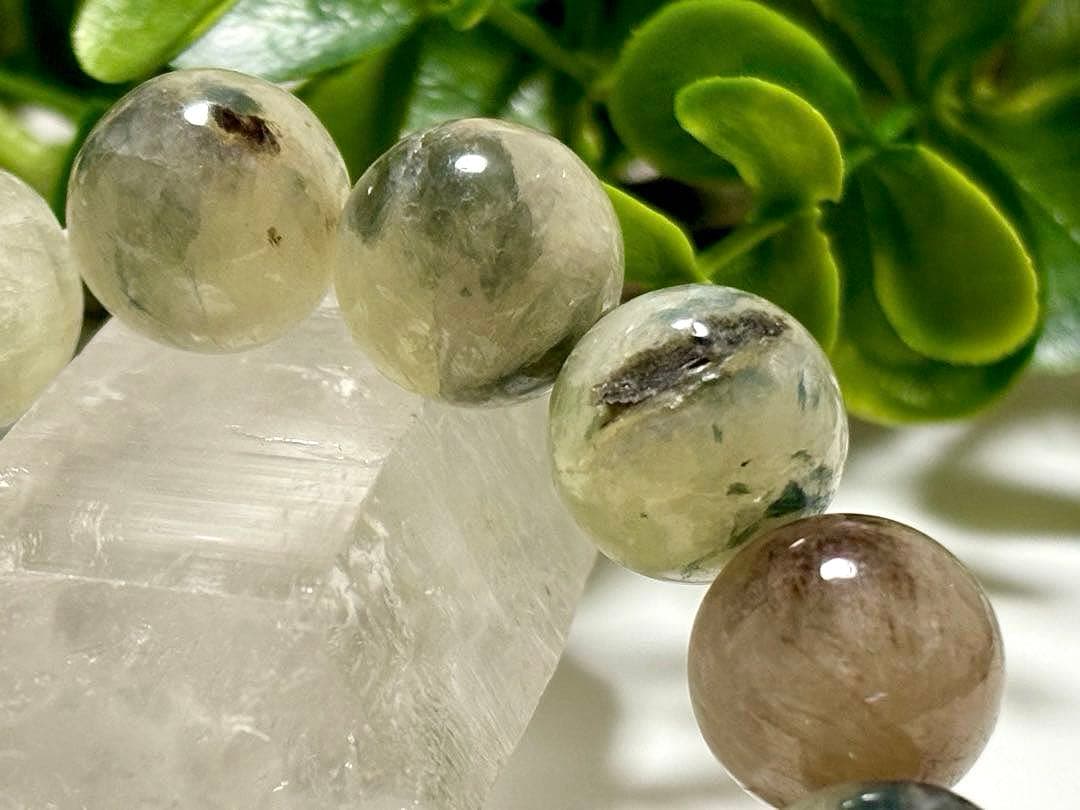 夢幻品質　地球創生の神秘と宇宙の輝きを宿す奇跡の鉱物　グランアースシードライト