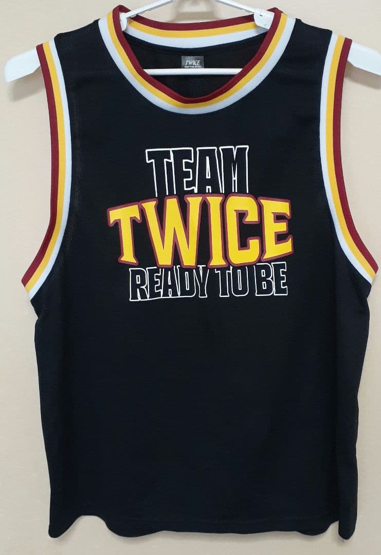 TWICE TEAM READY TO BE モモ タンクトップ