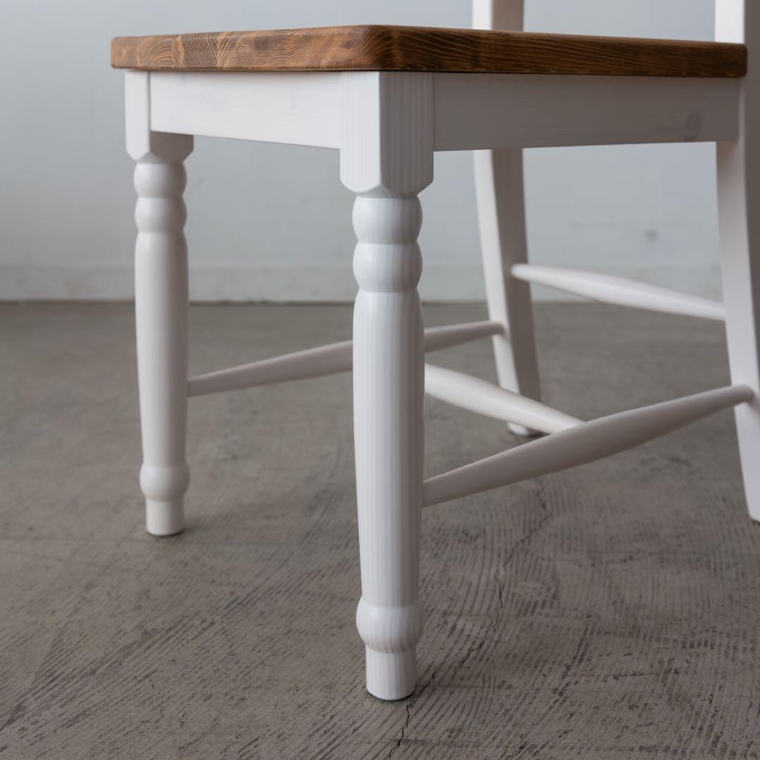 ダイニングチェア　パイン材