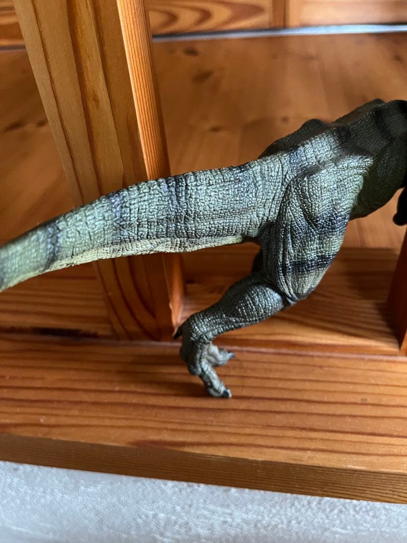 【超リアル】ティラノサウルス　恐竜　フィギュア