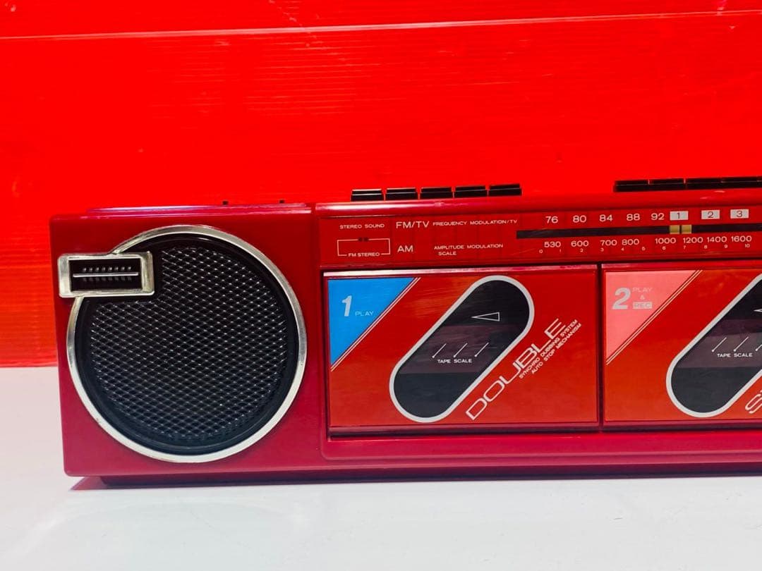 HITACHI 赤 ダブルカセット ステレオプレーヤー TRK-W105