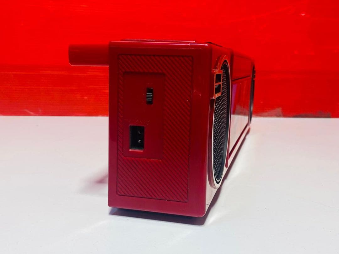 HITACHI 赤 ダブルカセット ステレオプレーヤー TRK-W105