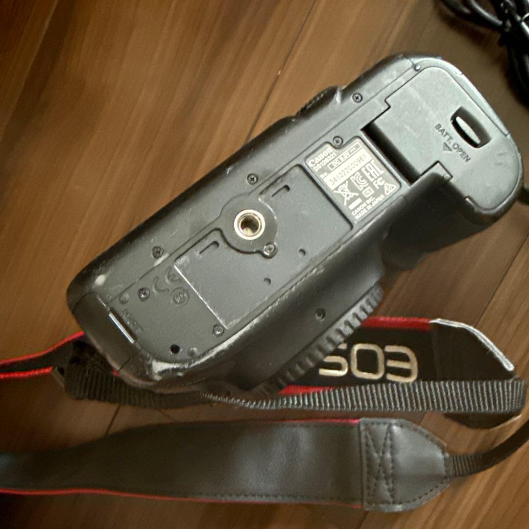 【最終値下げ】Canon EOS 5D mark3 ボディ