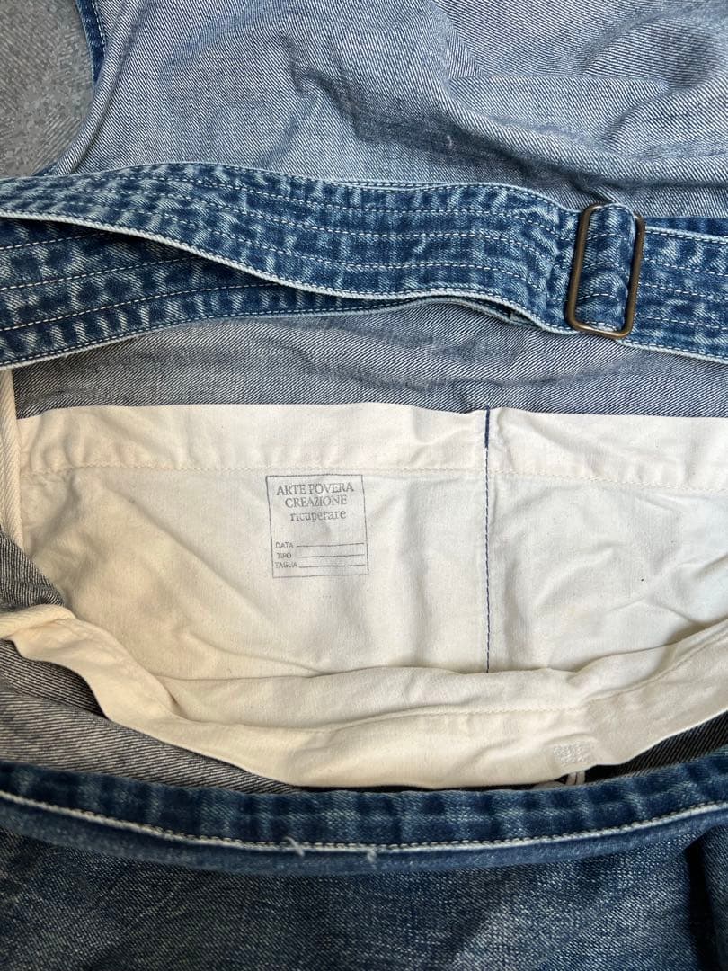 デニムメッセージバッグ　ステンシル入り