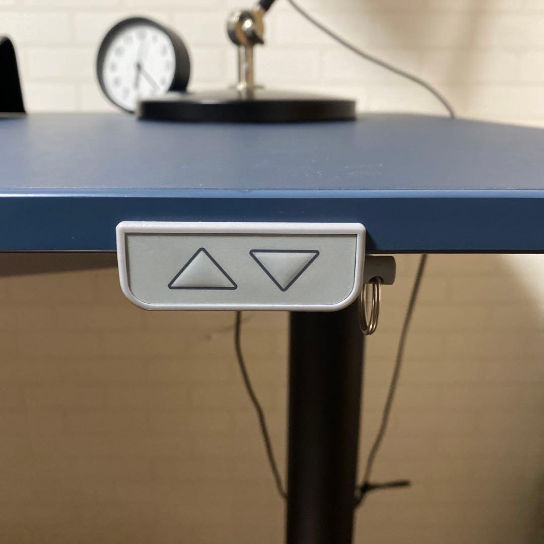 IKEA ベカント 電動昇降式デスク　リノリウムブルー