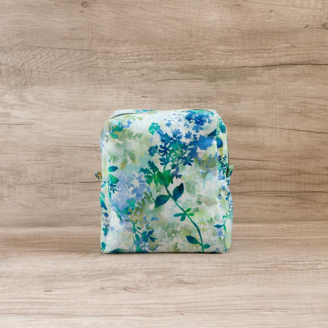 【手帳ポーチ／サイズ1】Leaf・グリーン（たくさん入るタイプ）