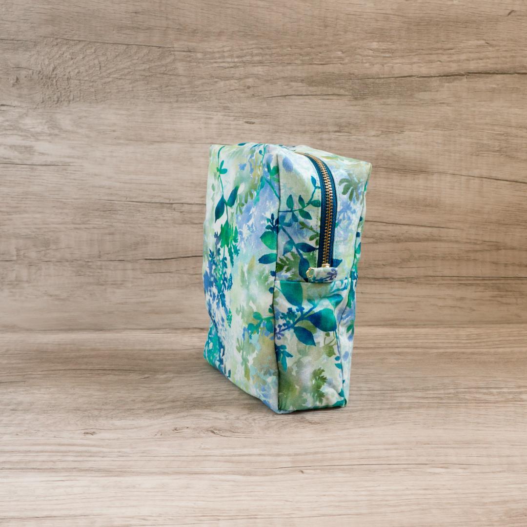 【手帳ポーチ／サイズ1】Leaf・グリーン（たくさん入るタイプ）