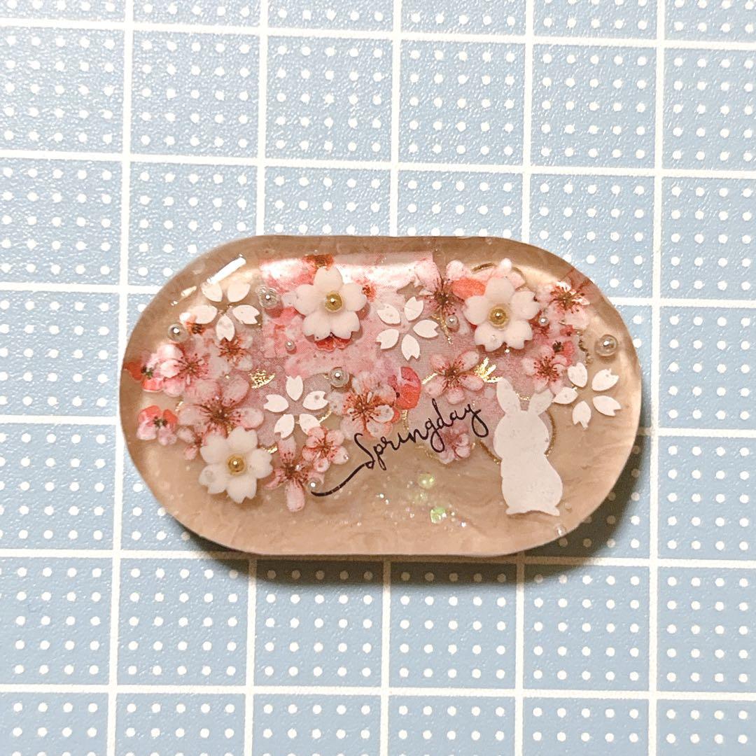 No 50❣️さくら模様の可愛いうさぎレジンヘアゴム❣️٩(๑❛ᴗ❛๑)۶❣️
