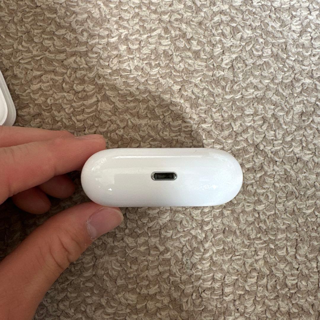 AirPodsPro本体充電ケース付き、ノイキャン、外部取り込み問題なし