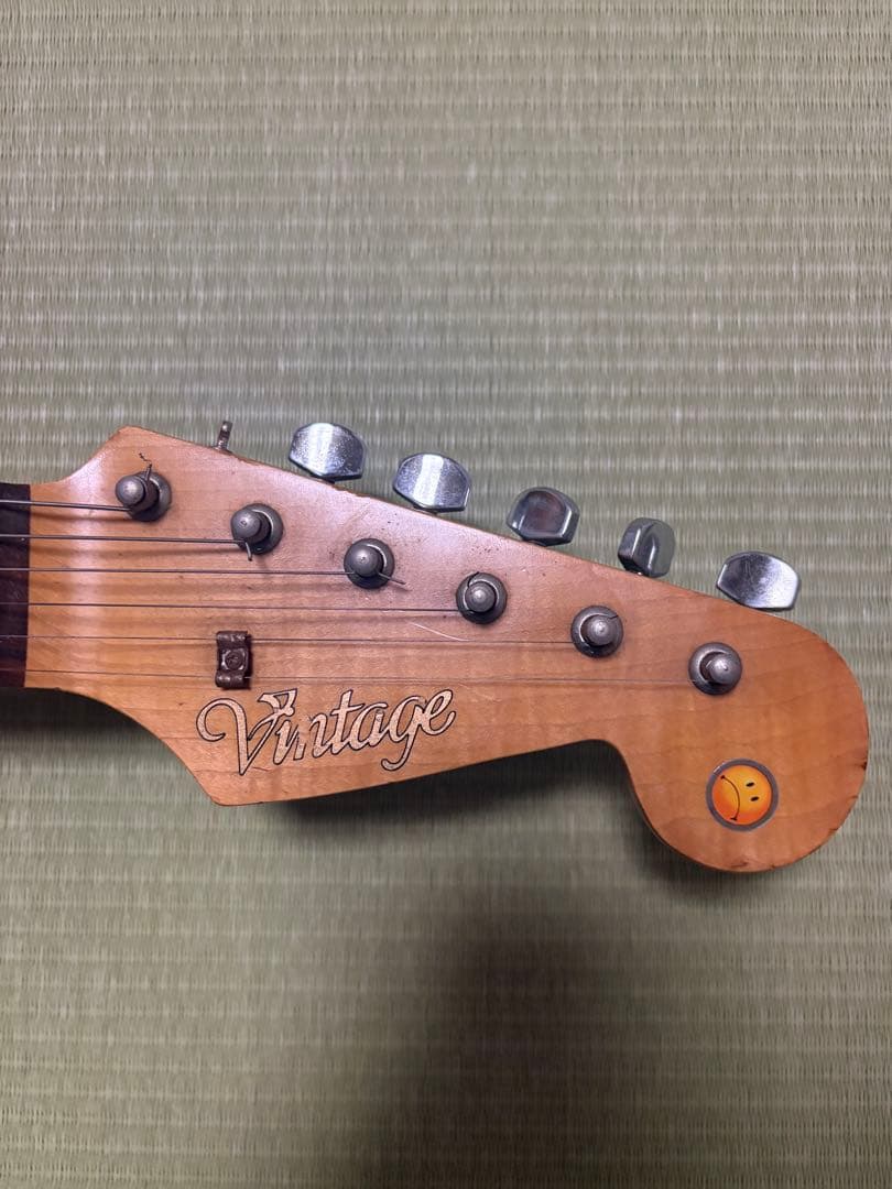 Vintage エレキギター　レッド