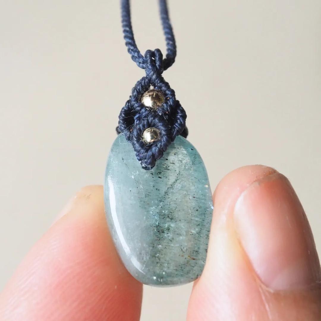 アクアマリン マクラメ ネックレス