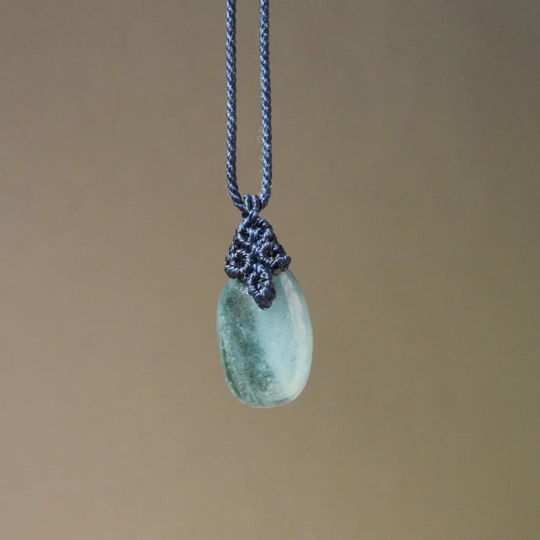 アクアマリン マクラメ ネックレス
