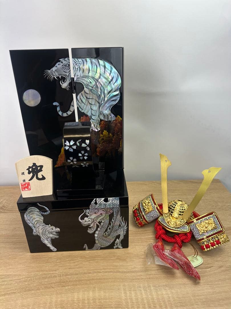 【五月人形】端午の節句　兜　新品　５号　赤糸縅兜