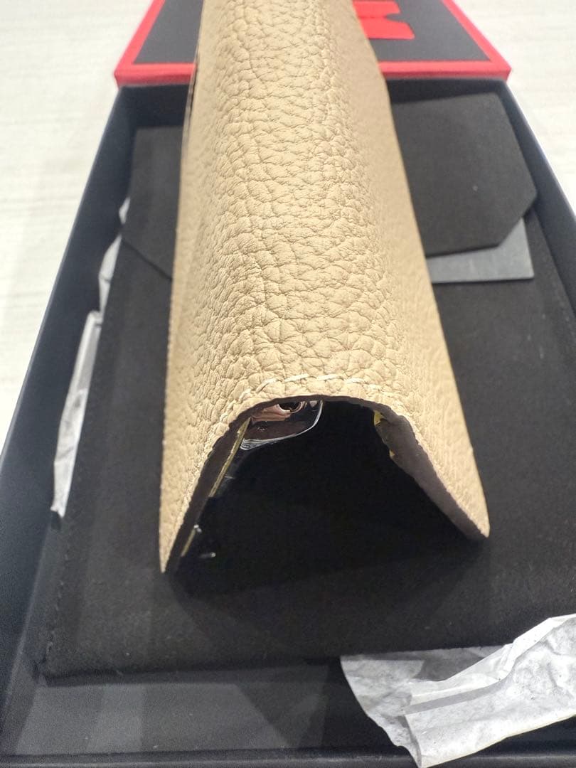 ボナペンチュラレザー手帳型ケース ベージュ/イエロー　14Pro MAX