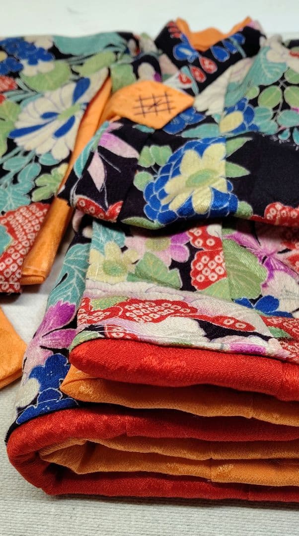 市松さん着物　10号　　ちりめん　　比翼つき