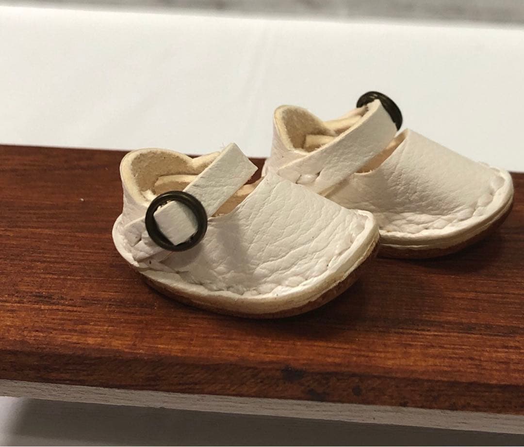 ミニチュア靴 ストラップシューズ オフホワイト ブライス icドール リカちゃん