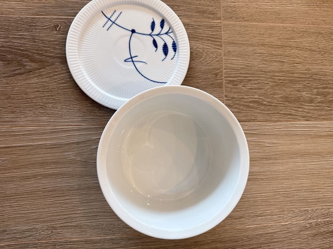 値下げ！ロイヤルコペンハーゲン　ブルーフルーテッド　オーブンウェア
