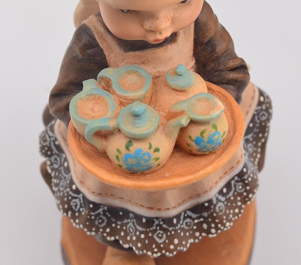 午後のお茶　アンリ　ANRI　サラケイ　木彫り人形　イタリア　17ｃｍ　限定品