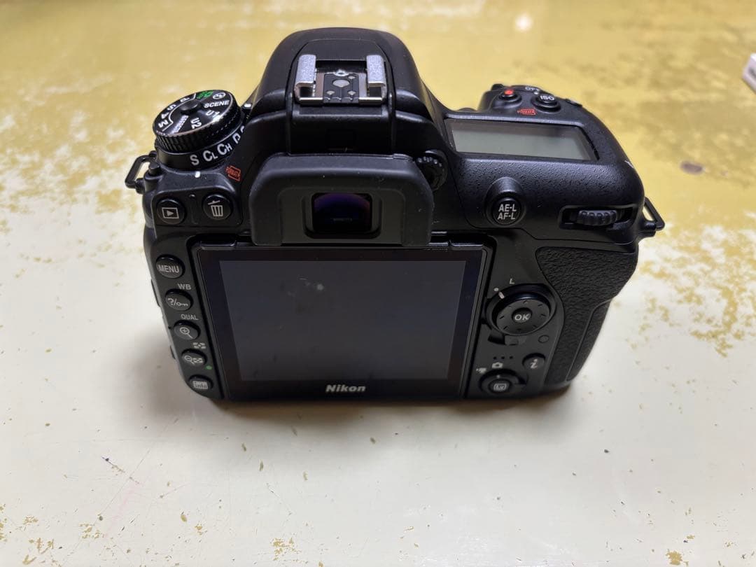 Nikon D7500 デジタル一眼レフカメラ 本体　過度な値下げ不可