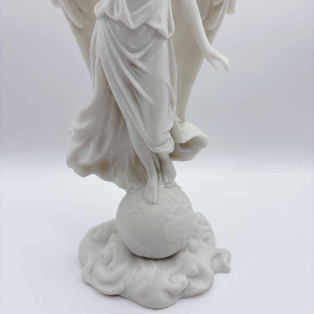 Design Toscano デザイントスカーノ 花輪を捧げ持つ平和の天使