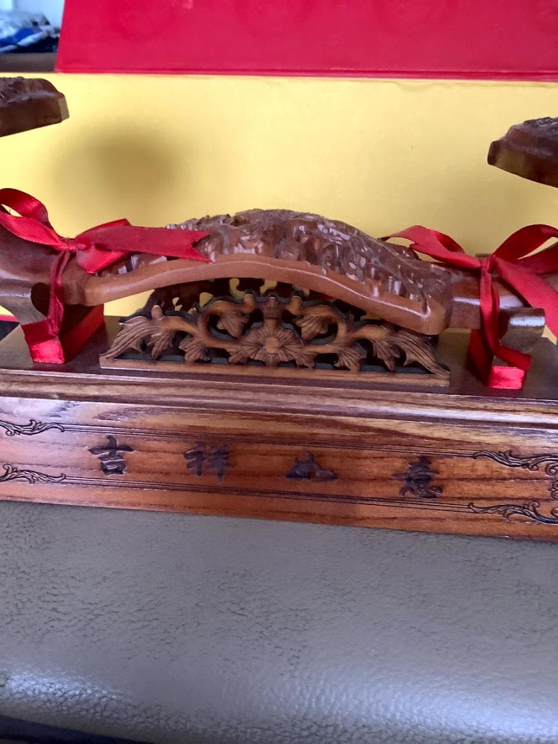 中国山東省泰山桃ノ木縁起物置物