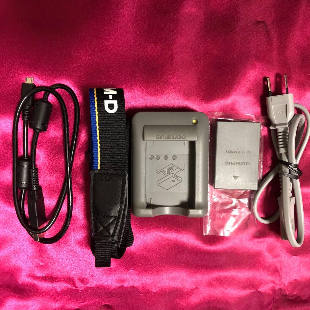 OLYMPUS OM-D E-M10 Mark Ⅲ本体　レンズ2本　付属品一式