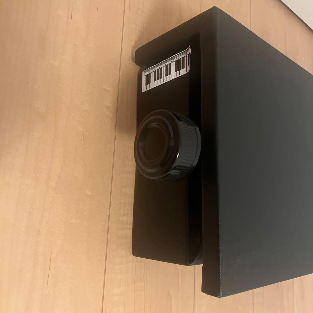 美品　ピアノ足台　上下調節可能
