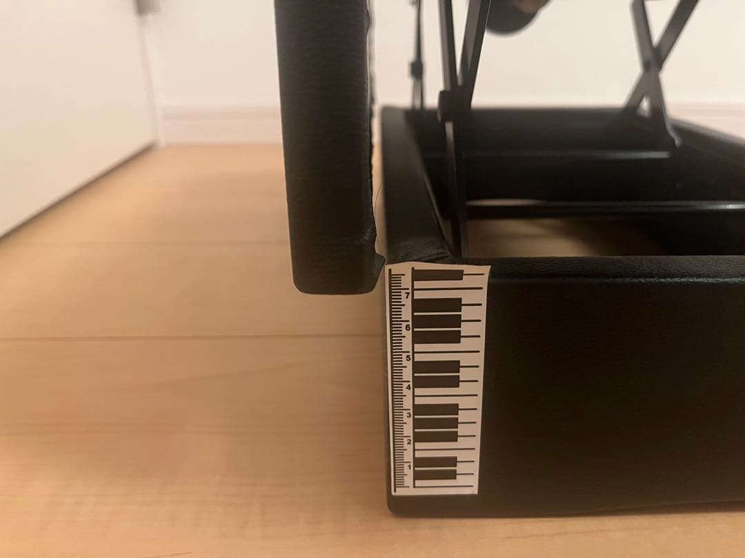 美品　ピアノ足台　上下調節可能