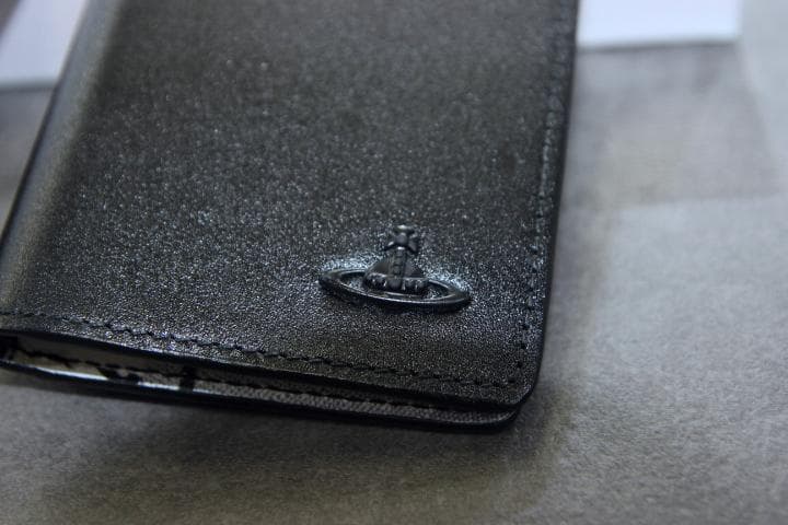 ヴィヴィアンウエストウッド iPhone 7 / 8 白黒 手帳型 スマホケース