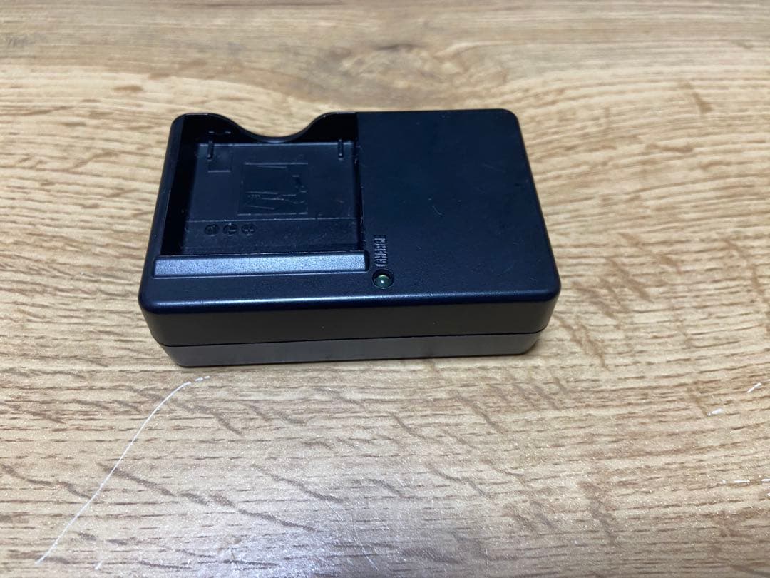 RICOH R10 コンパクトデジタルカメラ ブラック