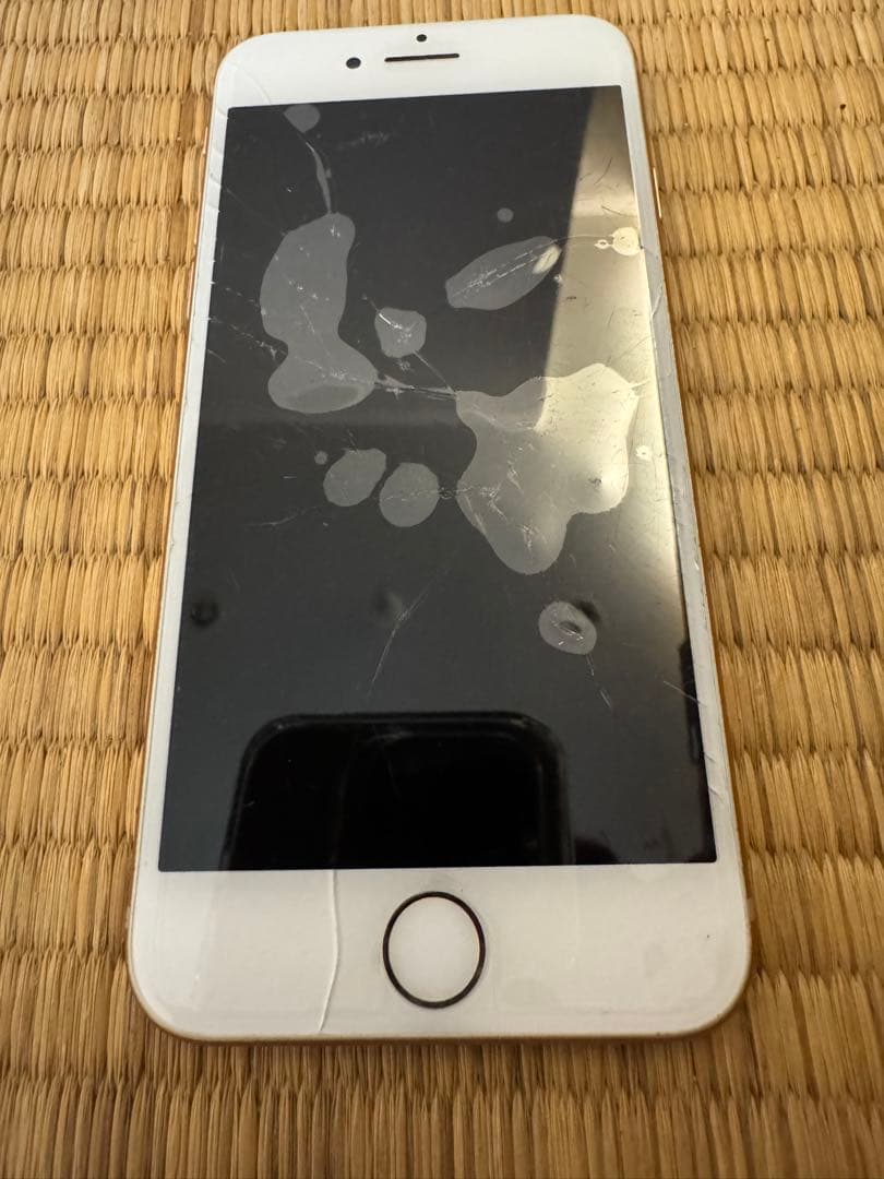 Apple iPhone 8ピンク バッテリー87%