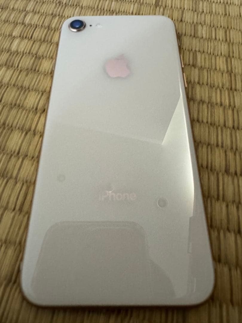 Apple iPhone 8ピンク バッテリー87%