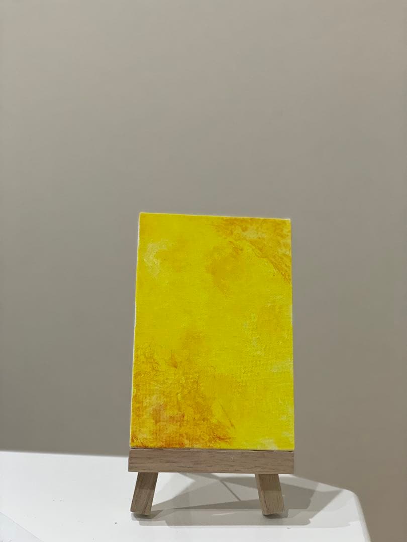 黄色のキャンバスアート