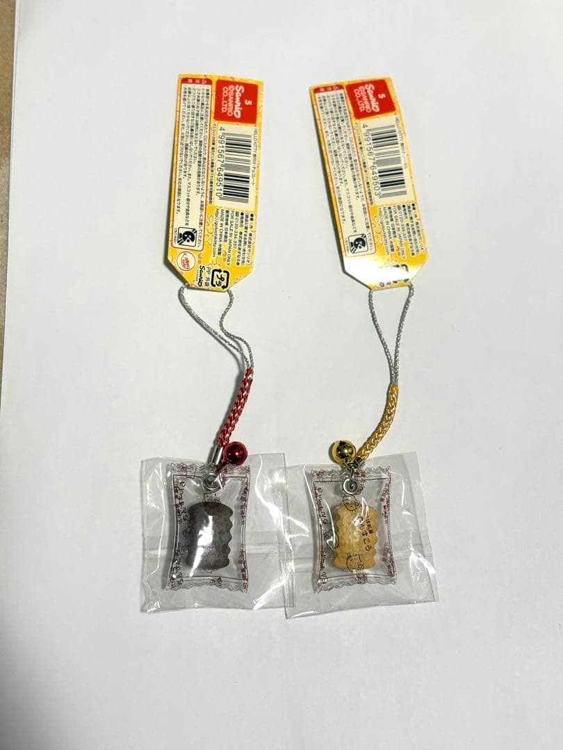 ハローキティ　根付 ストラップ ご当地　沖縄限定 ちんすこう 全２種類