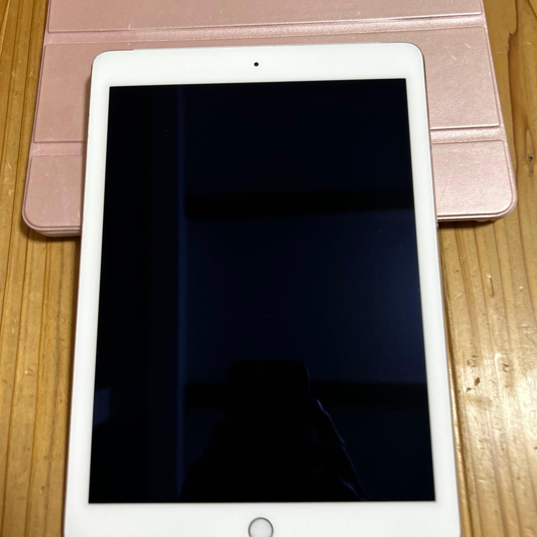 中古品iPadAir 2 Wi-Fi Cellular ゴールド SIMフリー