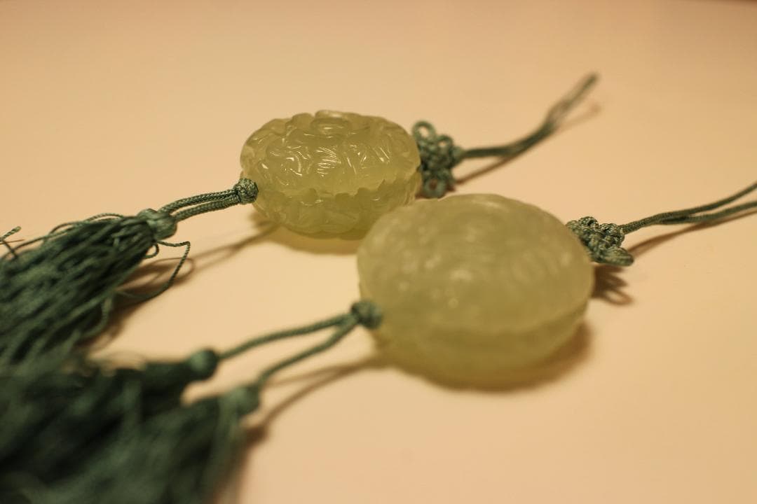 時代青い房飾り付き玉石製ペンダント2点　唐物掛軸茶道具古美術中国