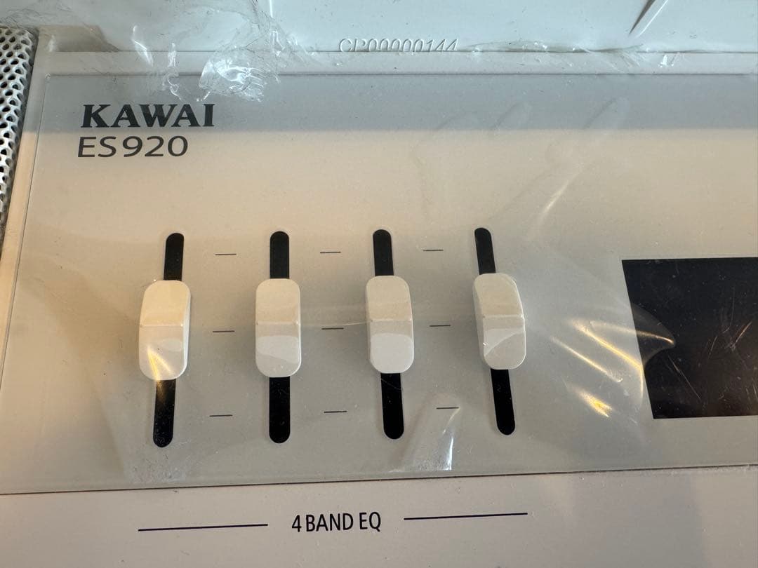 【極美品　購入6ヶ月以内】KAWAI ES920 W デジタルピアノ