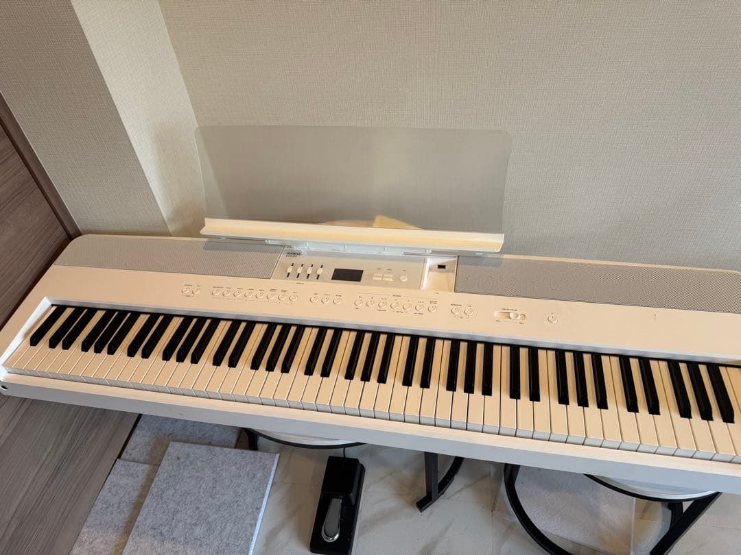 【極美品　購入6ヶ月以内】KAWAI ES920 W デジタルピアノ