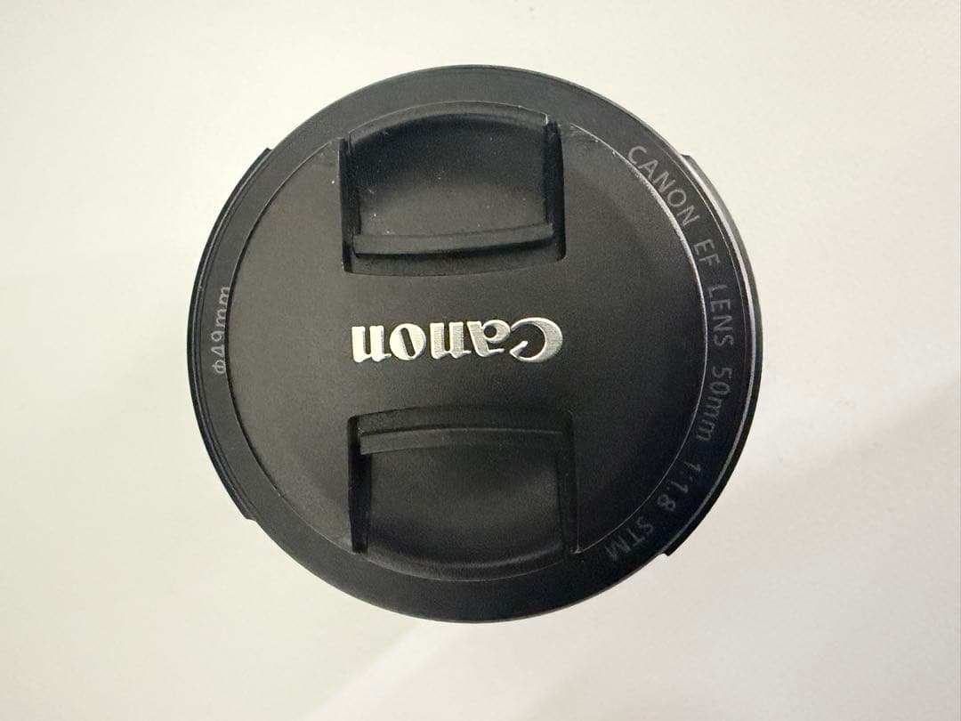 Canon EF 50mm F1.8 STM キャップ付