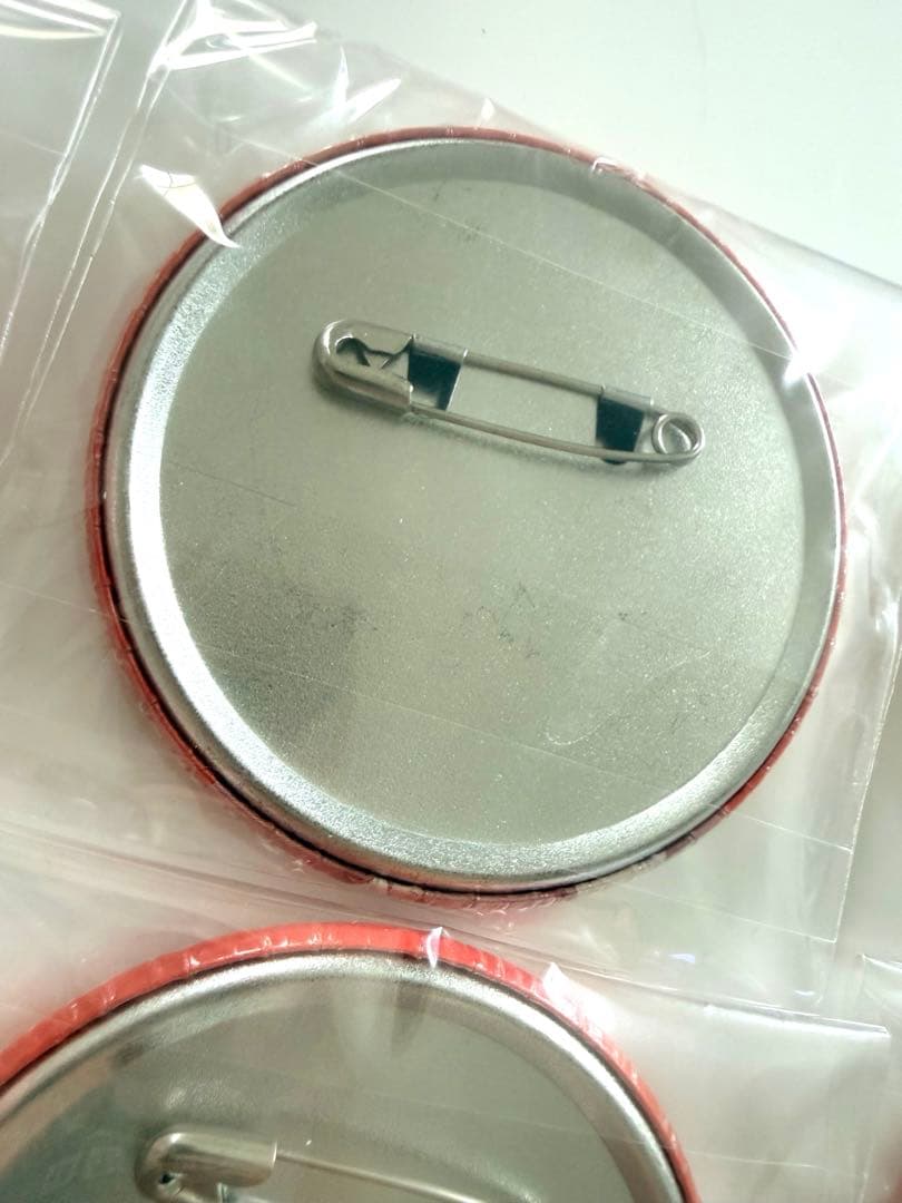 アイカツ ガーリーレッド　星宮いちご ユリカ　缶バッジ